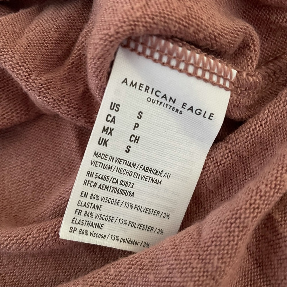 American Eagle Dusty Rose Soft & Sexy Sweater - Picture 4 of 4